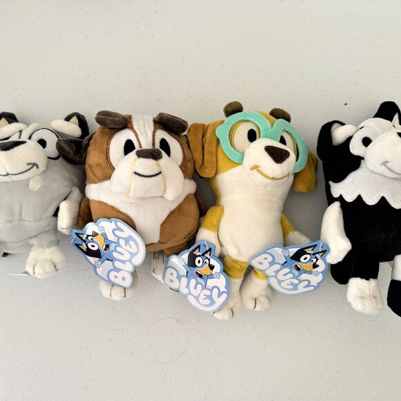 Bluey Friends - Muffin, Winton, Honey and Mackenzie Stuffed Toys for Kids - Picture 1 of 5